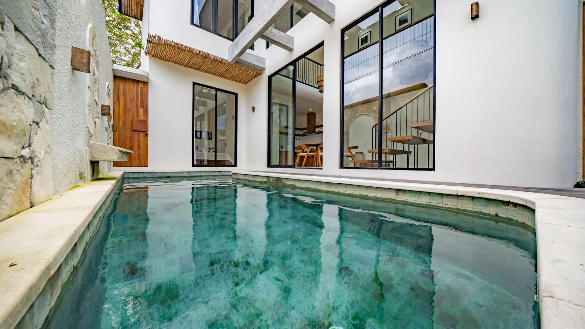 Casa Samudra - 3Br Villa In Seminyak 0*, 塞米亚克