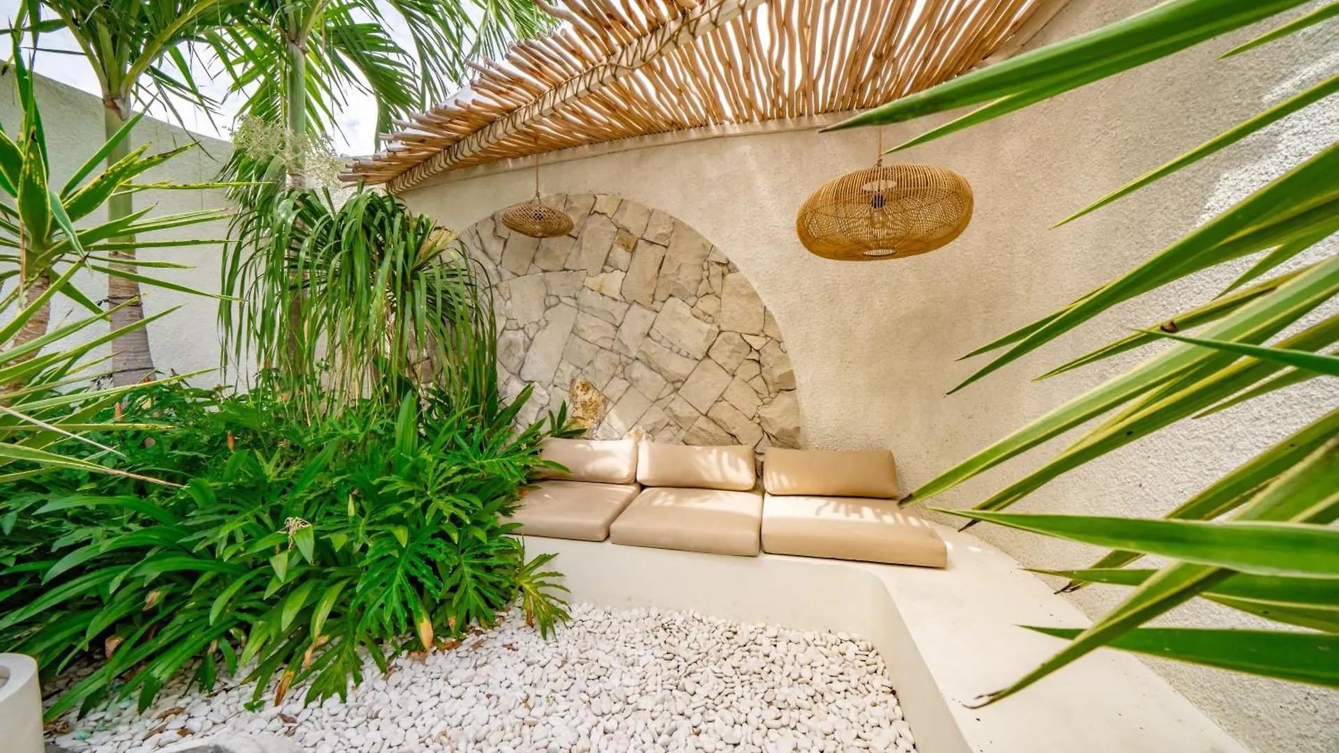 Casa Samudra - 3Br Villa In Seminyak